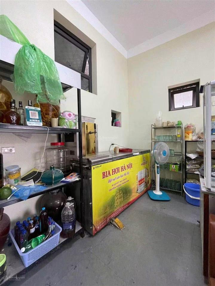 Cho thuê  sang nhượng quán nhậu cự khối  hoa động chỉ 20tr khi thuê, mặt phố, ô tô tránh