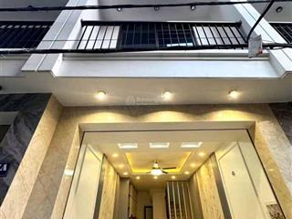 Nguyên căn tư đình  bát khối chỉ 10tr, nhà 5 tầng, 3pn ở hộ gđ cực hợp, ô tô đỗ cổng