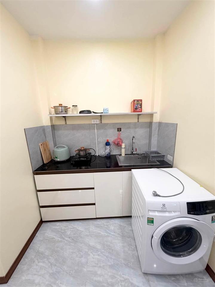 Cho thuê căn hộ hồng tiến  ái mộ  long biên chỉ 5tr, full đồ, thoáng sáng, vị trí trung tâm