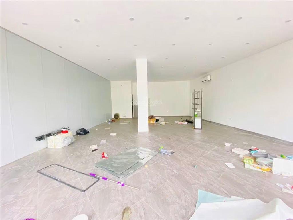 Mặt bằng tầng 1 phố cổ linh  bát khối  tư đình chỉ 14tr, ô tô tránh