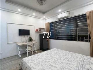 Căn hộ khép kín hoa lâm  việt hưng chỉ 4.5tr, thang máy, miễn phí dv