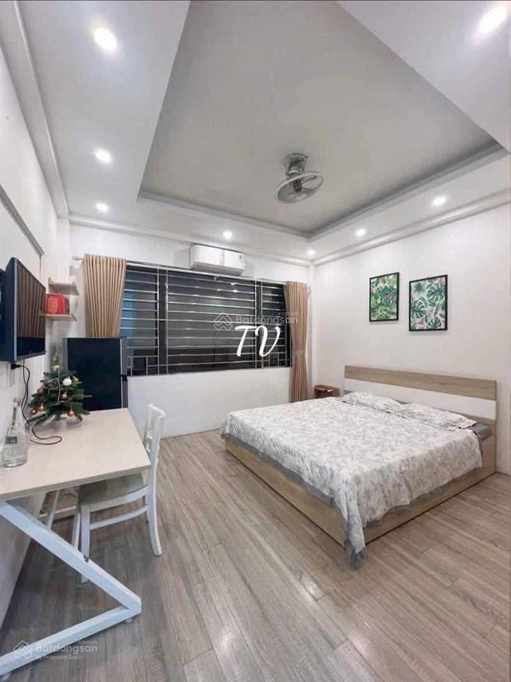 Căn hộ khép kín hoa lâm  việt hưng chỉ 4.5tr, thang máy, miễn phí dv