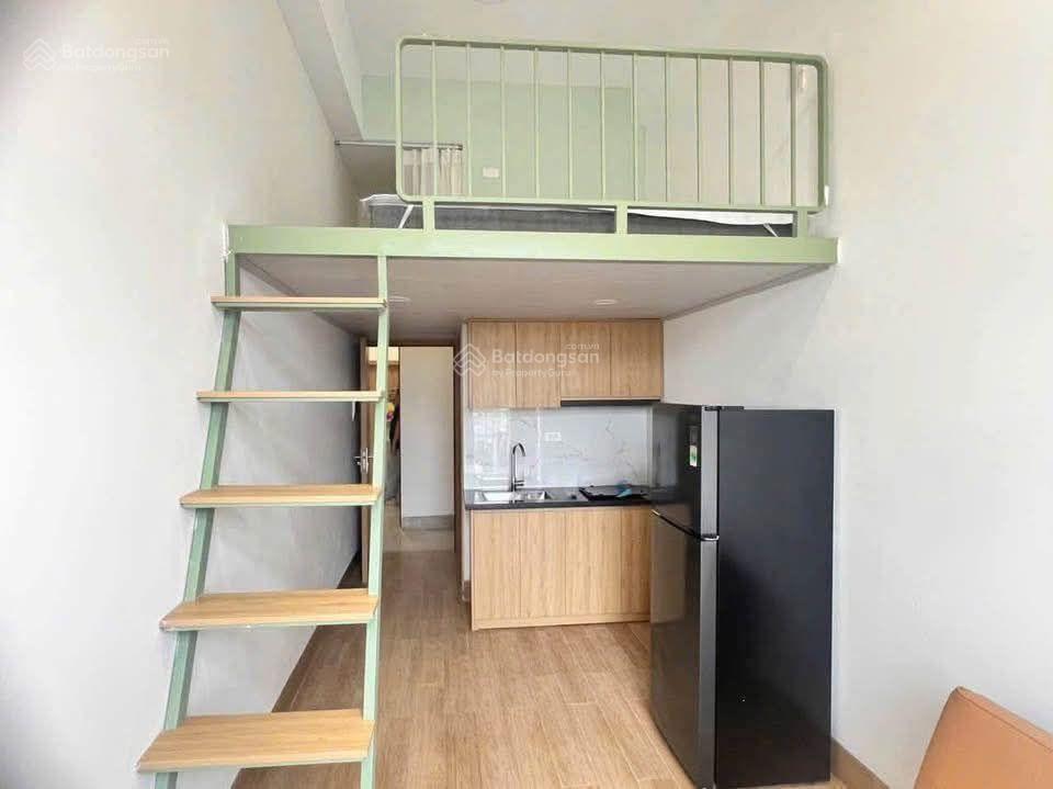 Căn hộ có gác xép chỉ 4tr phố tân thụy  nguyễn lam  phúc đồng, full đồ, máy giặt riêng