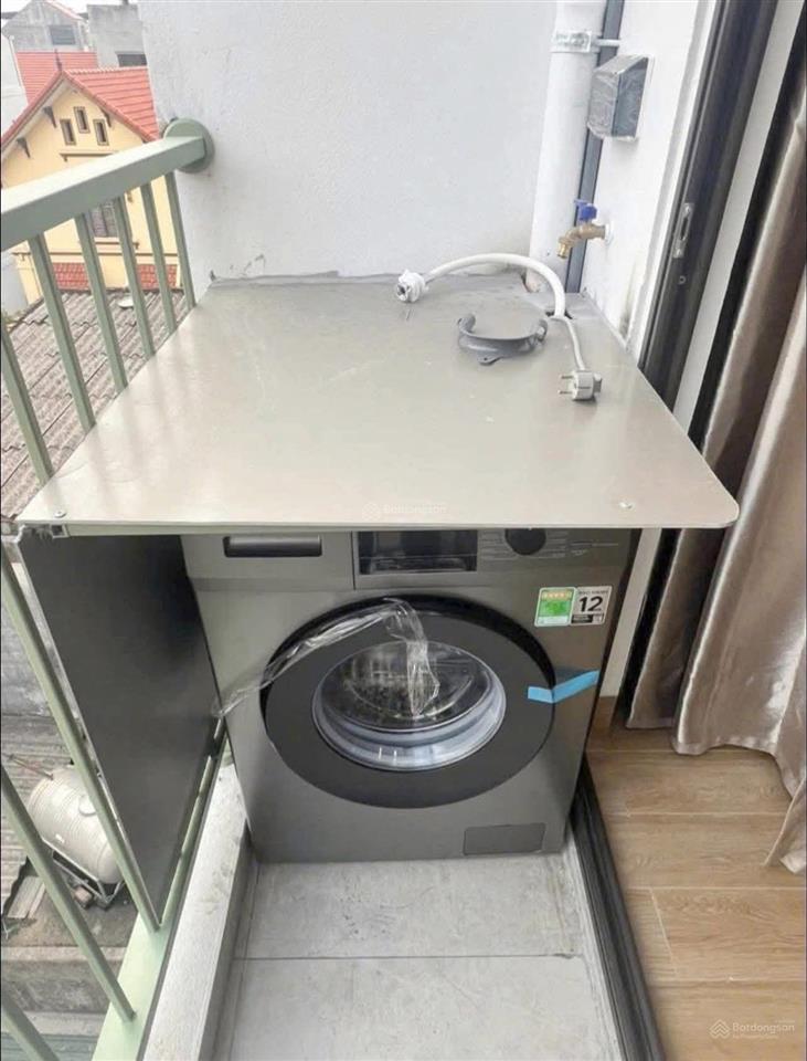 Căn hộ có gác xép chỉ 4tr phố tân thụy  nguyễn lam  phúc đồng, full đồ, máy giặt riêng
