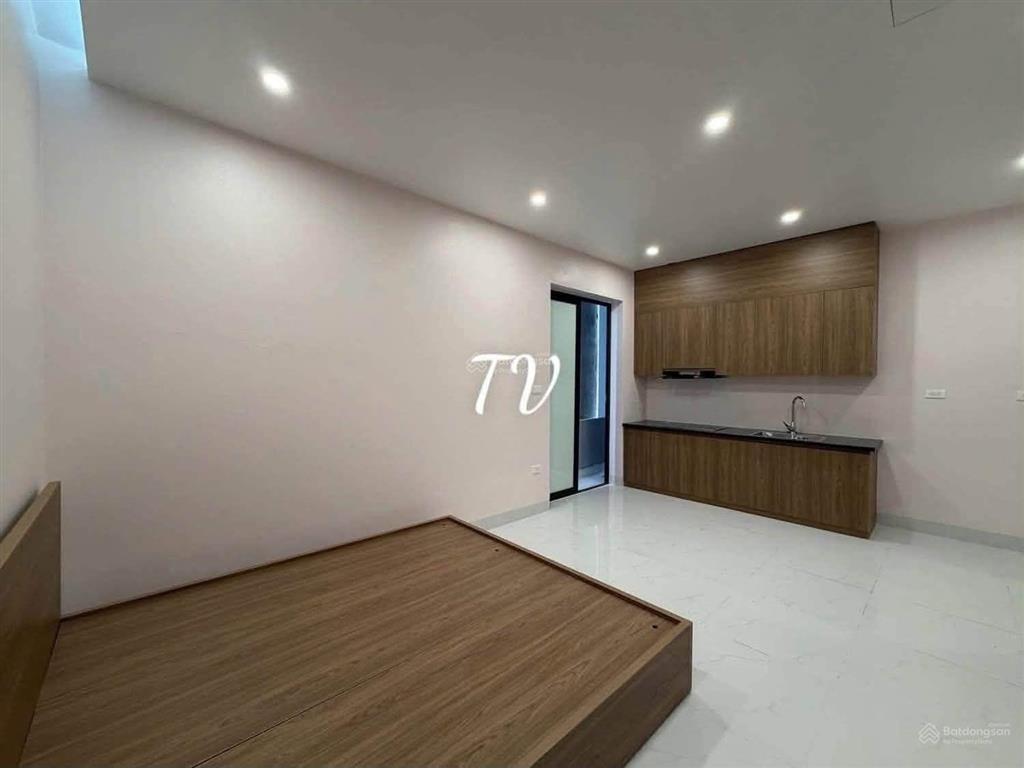 Căn hộ khép kín thạch bàn  bát khối  cổ linh chỉ 4.8tr