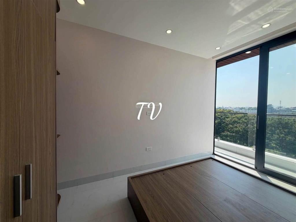 Căn hộ thạch bàn  bát khối  cổ linh chỉ 7tr, 1k1n, full đồ, ban công thoáng sáng