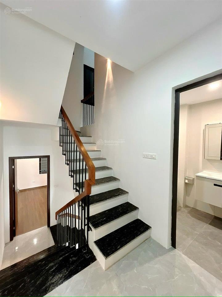 Nhà mới ở luôn khuất duy tiến 55m xây 5 tầng oto vào nhà giá 18,6 tỷ thanh xuân