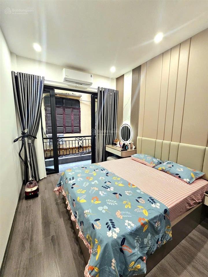 Bán gấp 42m2 , xây 4t lê trọng tấn nhà mới ngõ thông oto vào nhà giá 15,5 tỷ thanh xuân