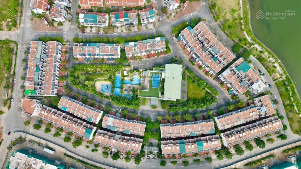 Lotus residences hạ long. căn góc 2 mặt đường 3 mặt thoáng, đối diện bể bơi, ở tuyệt vời