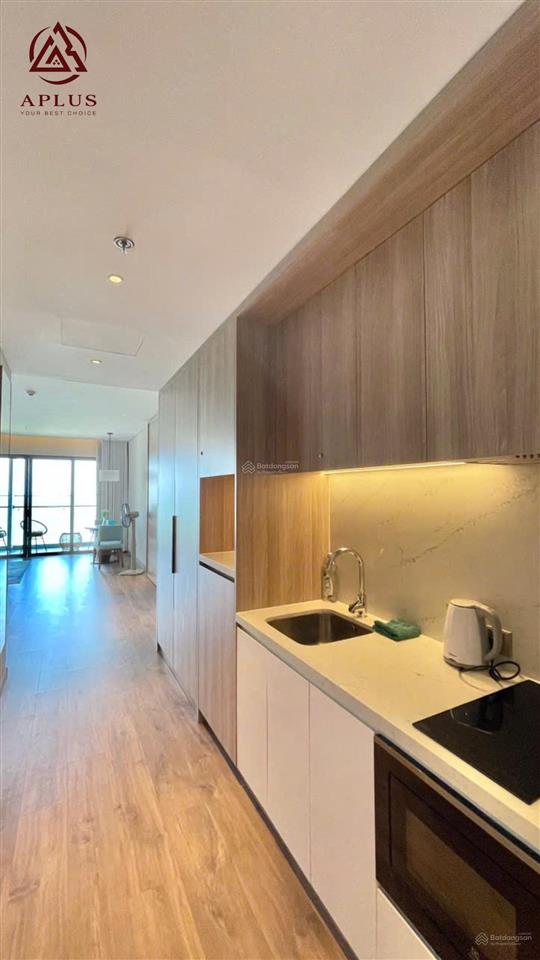 A la carte hạ long căn studio diện tích to ban công đông nam view đảo rều, giá tốt 3,15 tỷ