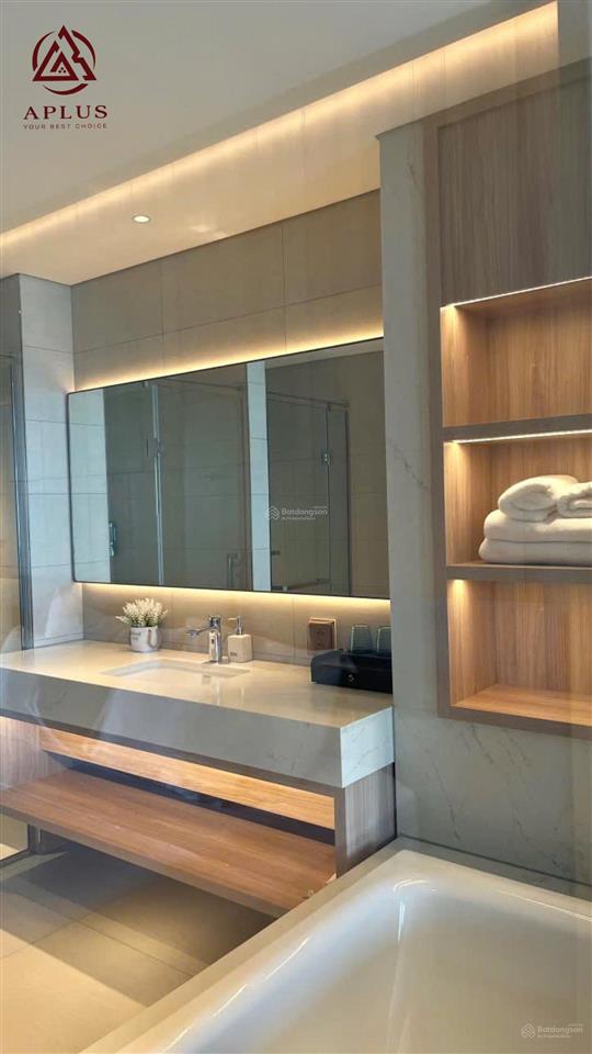 A la carte hạ long căn studio diện tích to ban công đông nam view đảo rều, giá tốt 3,15 tỷ