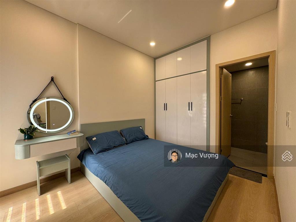 Chỉ 2,3 tỷ cho căn 2pn 2wc full nội thất, tầng đẹp view biển tại tòa 1 dragon castle hạ long