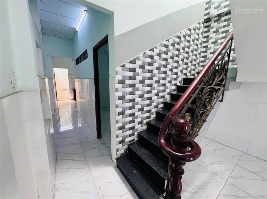 Khu phân lô dân trí lý chiêu hoàng  đường nhựa 8m  nhà trệt lầu 4*16m