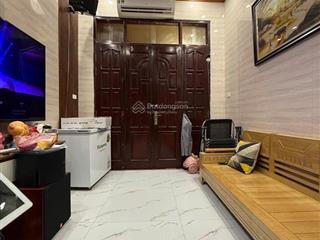 Hàng top cổ nhuế, từ liêm  36m2 x 5tx 7,5tỷ có thương lượng, full nội thất, sẵn kéo vali ở luôn.