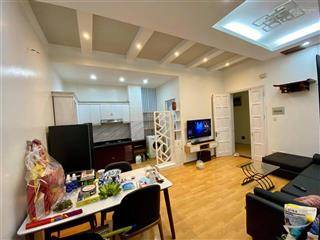 Bán căn hộ cc 7 tầng, phú thượng, dt 76.m2, 02pn, 02wc bc đông nam giá 5 tỷ.  em hường 0936 670 ***