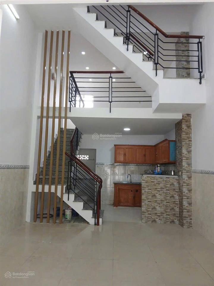 Nhà đẹp 4*9,5m nữ dân công 1trệt 1 lửng 1 lầu 2pn 2wc  0762 717 ***