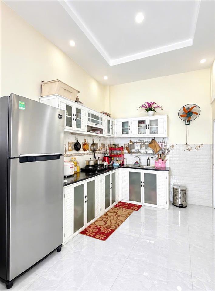 Nhà đẹp shr 4*9m 2/ngắn liên khu 45 2pn hẻm 5m xe hơi  0762 717 ***