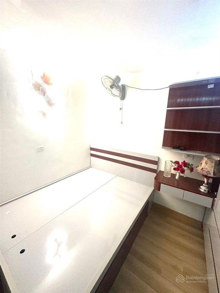 Bán tập thể tầng 1 phố 8/3 , phường quỳnh mai , hai bà trưng , nhà thoáng đẹp