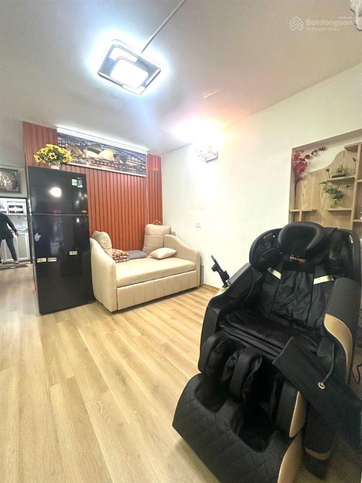 Bán tập thể tầng 1 phố 8/3 , phường quỳnh mai , hai bà trưng , nhà thoáng đẹp