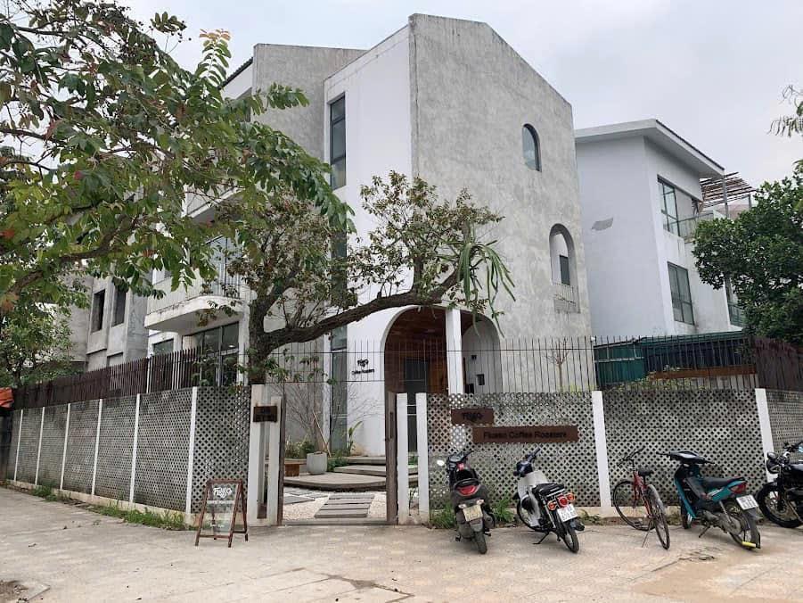 SANG NHƯỢNG QUÁN CAFE WORKSHOP HIỆN ĐẠI – VẬN HÀNH ỔN ĐỊNH Địa chỉ: Foresa 6D Tasco Xuân