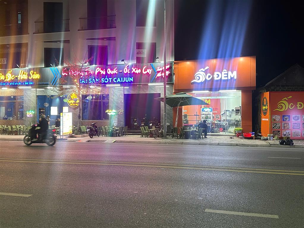 SANG NHƯỢNG NHÀ HÀNG MẶT TIỀN - TT. NÚI ĐÈO vị trí đắc địa nhất khu vực Thủy Nguyên