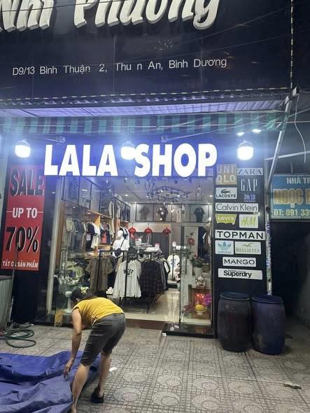 Chính chủ cần sang nhượng mặt bằng shop hoặc cho thuê nguyên căn vị trí đẹp ngay khu dân