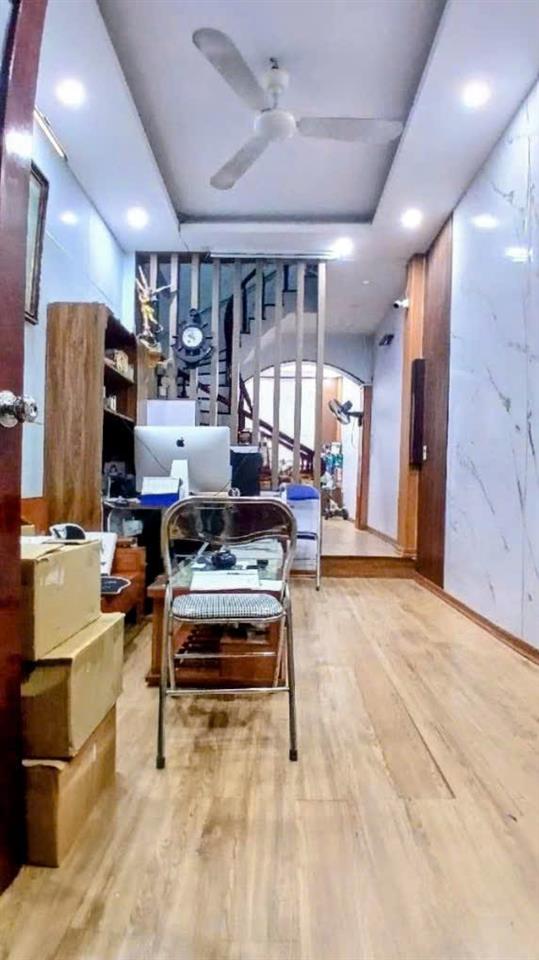 CHÍNH CHỦ CẦN BÁN NHÀ 3 TẦNG – NGÕ 122 PHỐ KIM GIANG giao thông thuận tiện kết nối Nguyễn