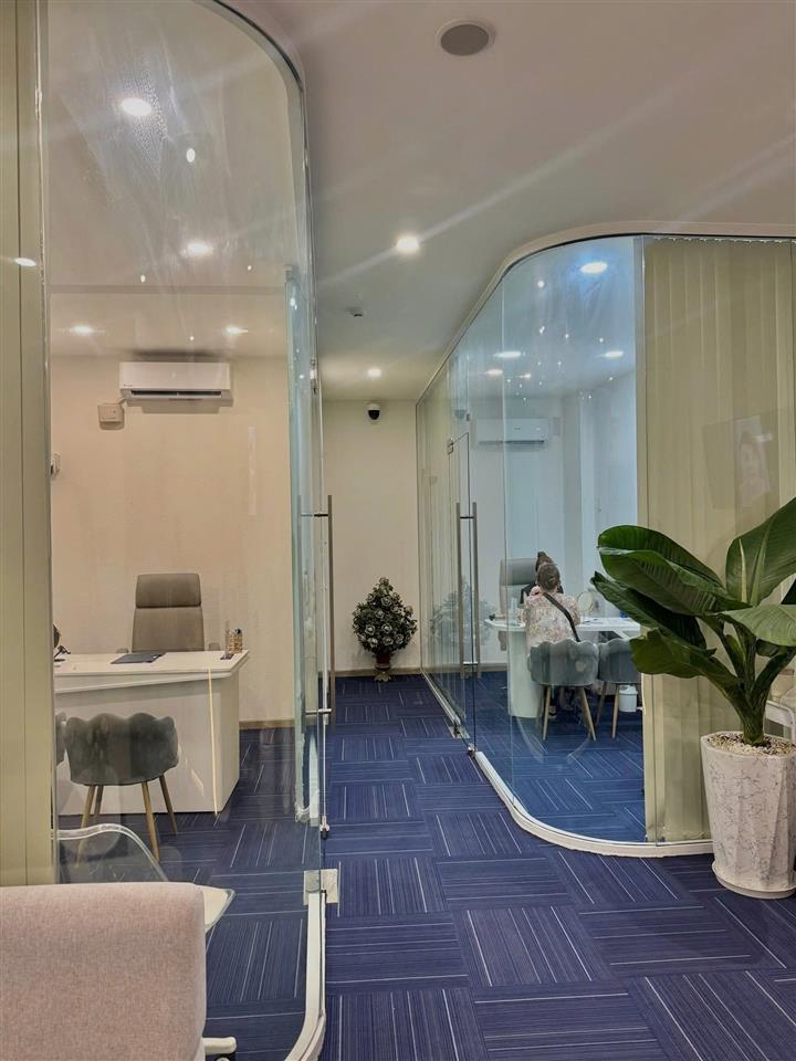 CHÍNH CHỦ CẦN SANG NHƯỢNG PHÒNG KHÁM THẨM MỸ CAO CẤP FULL ĐỒ SẴN VÀO LÀM TẠI QUẬN 3