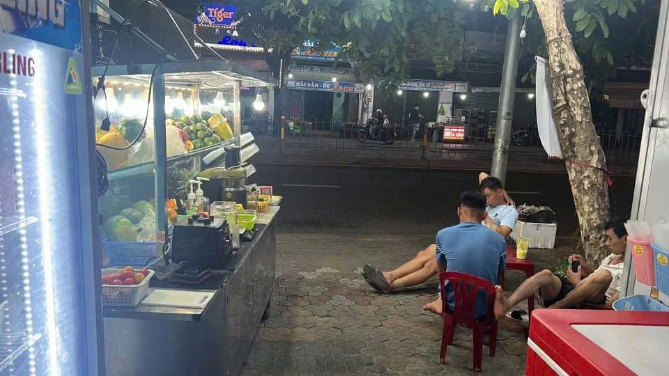 SANG NHƯỢNG MẶT BẰNG KINH DOANH – 204 NGUYỄN VĂN LƯỢNG, GÒ VẤP Do hiện tại mình có nhiều