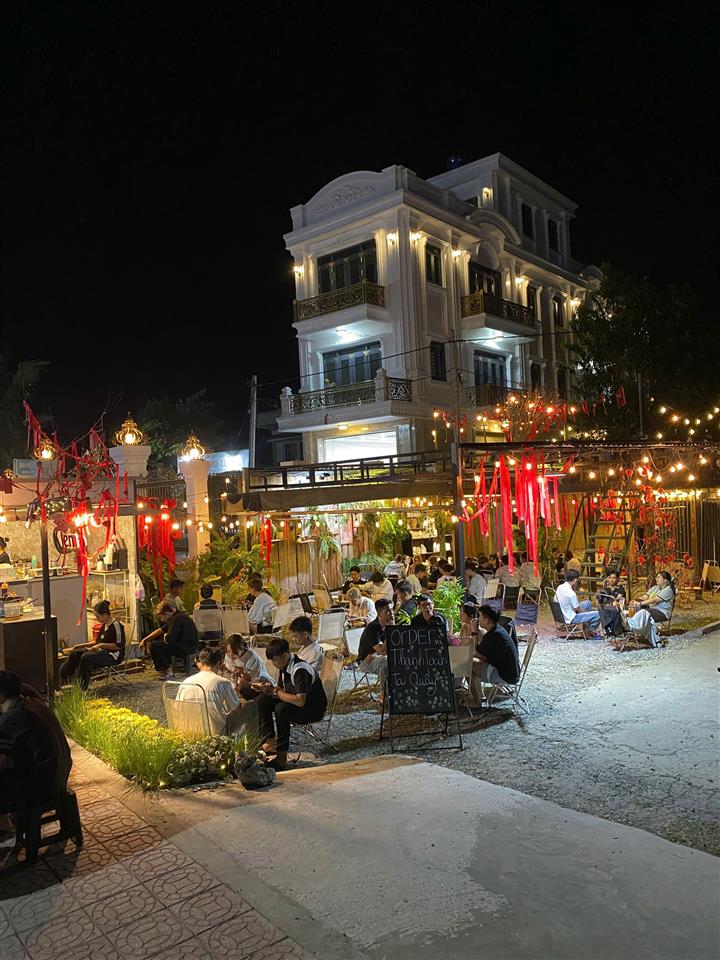 SANG NHƯỢNG QUÁN CÀ PHÊ ĐANG HOẠT ĐỘNG – GIÁ THIỆN CHÍ Địa chỉ quán : 66b Thị Trấn Rạch