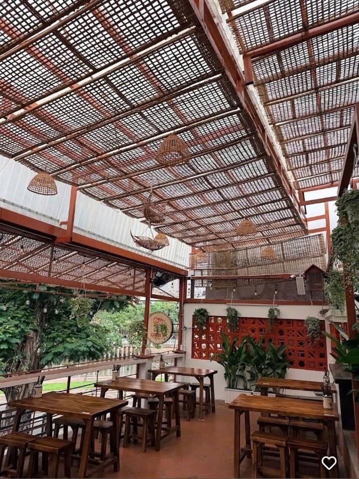 CHÍNH CHỦ CHO THUÊ MẶT BẰNG QUÁN ĂN TRUNG TÂM QUẬN 1 Vị trí: Mặt tiền đường Hoàng Sa,