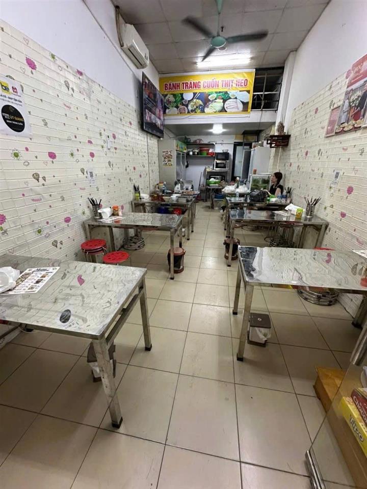 Sang nhượng cửa hàng bún bò huế Địa chỉ: 124 mễ trì hạ, mỹ đình gần khu văn phòng