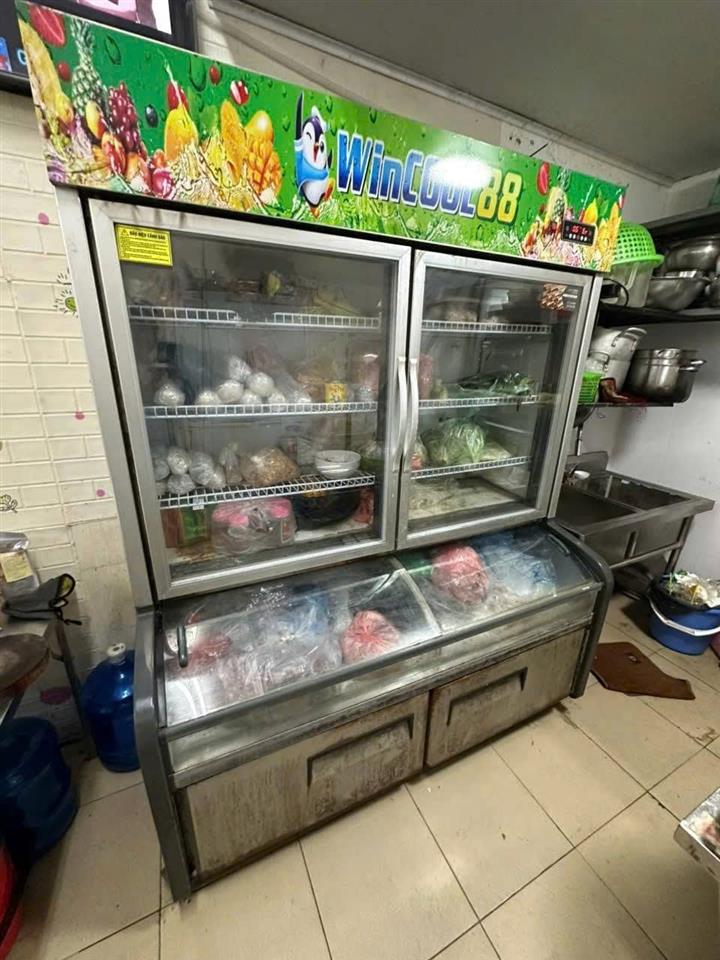 Sang nhượng cửa hàng bún bò huế Địa chỉ: 124 mễ trì hạ, mỹ đình gần khu văn phòng