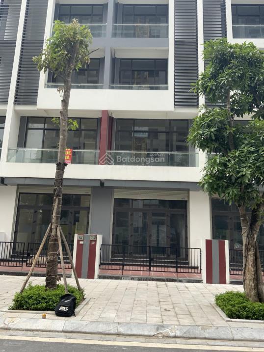 Chính chủ bán liền kề bình minh garden đức giang. 80m2 giá 18,5 tỷ 0904 995 ***
