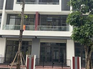Chính chủ bán liền kề bình minh garden đức giang. 80m2 giá 18,5 tỷ 0904 995 ***