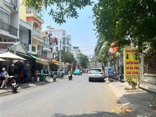 Hàng hiếm cấp 4 quang trung p8, dt 8.5x24m, cn 190m2 giá chỉ 17.5 tỷ, hẻm thông xe tải