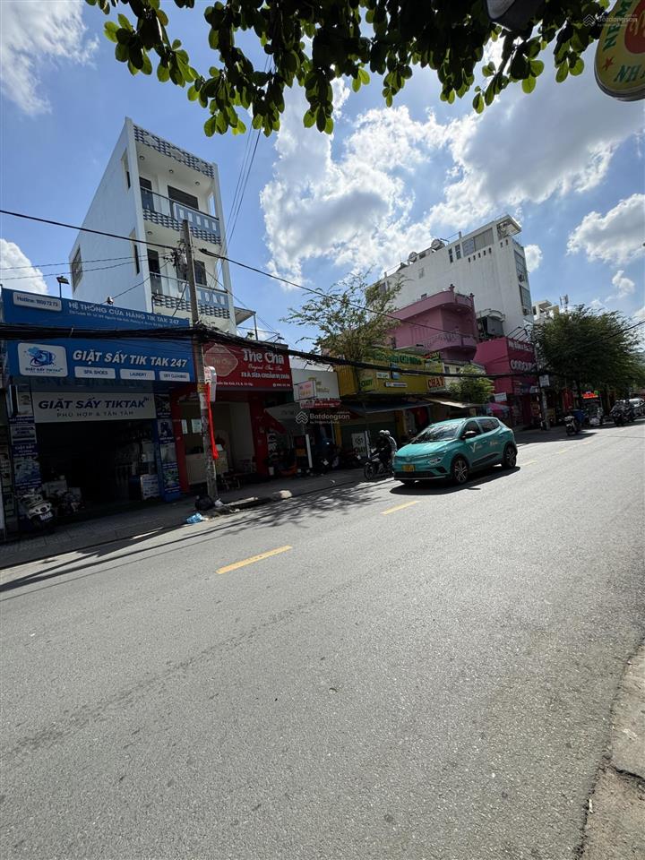 Hàng hiếm cấp 4 quang trung p8, dt 8.5x24m, cn 190m2 giá chỉ 17.5 tỷ, hẻm thông xe tải