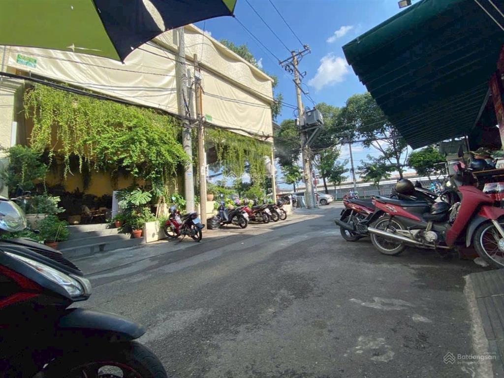 Hàng hiếm cấp 4 quang trung p8, dt 8.5x24m, cn 190m2 giá chỉ 17.5 tỷ, hẻm thông xe tải