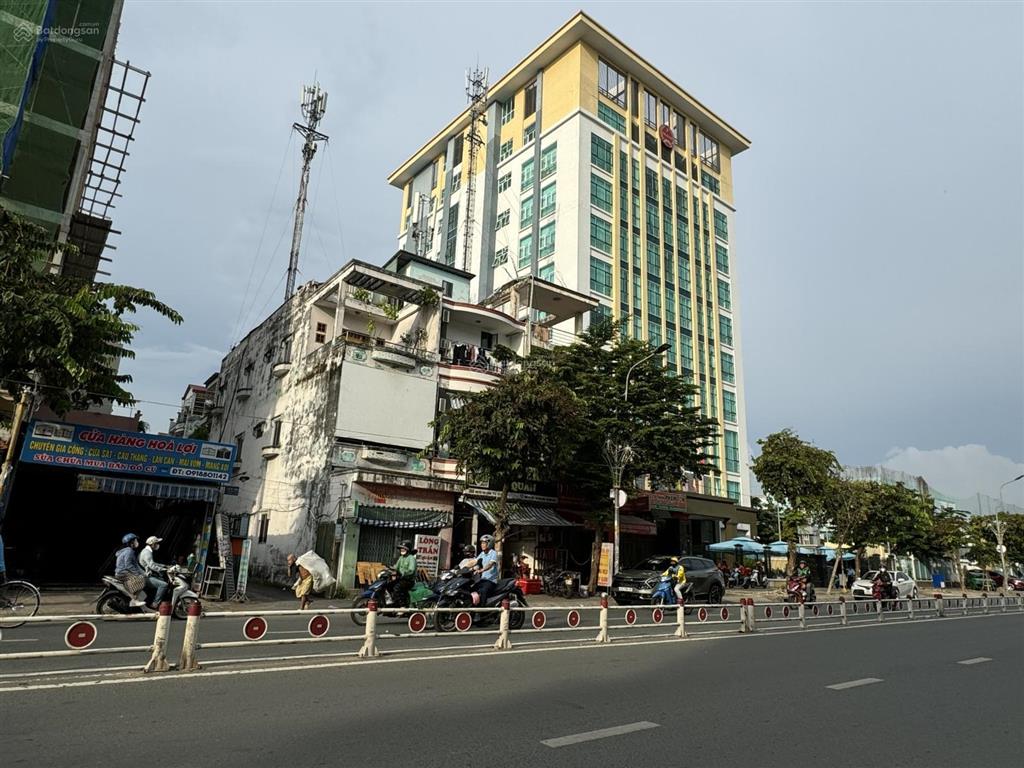 Hàng hiếm, mặt tiền nguyễn oanh p6 gv, dt 8x33m, dtcn 190m2 cấp 4 đct 50tr/th giá bán 38 tỷ