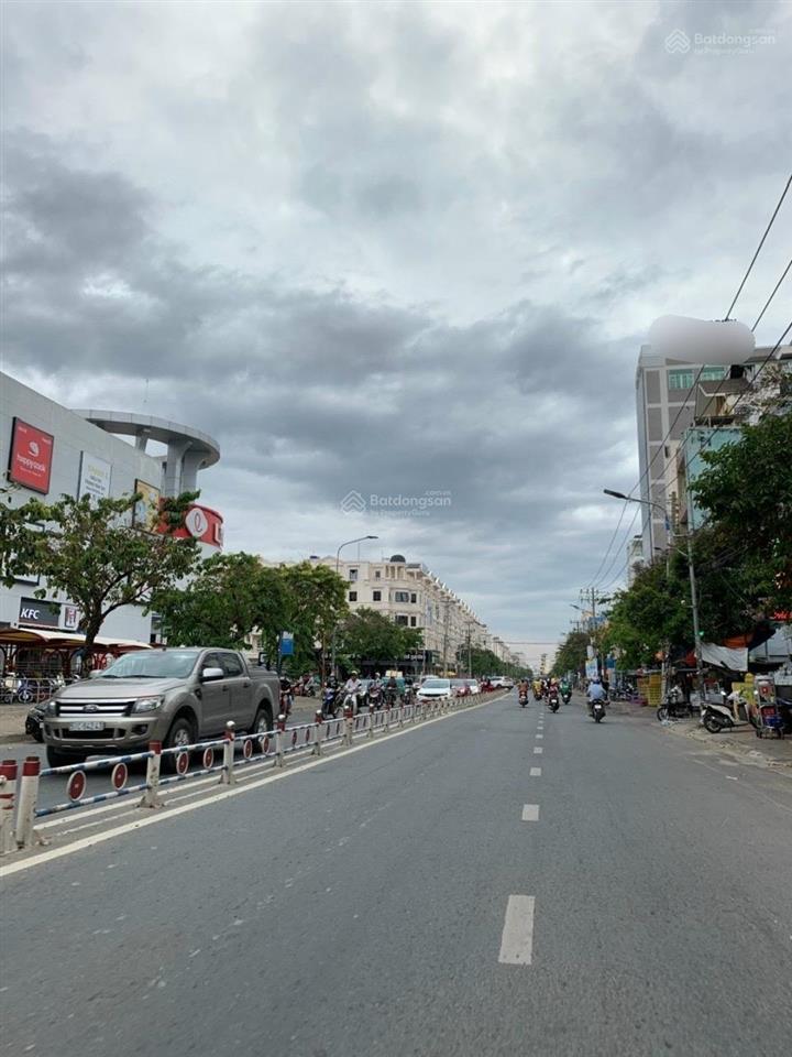 Nhà mặt tiền cityland phan văn trị gò vấp 6x21m 5 tầng/ có hđ thuê 135 tr/th giá 41.9 tỷ, thang máy