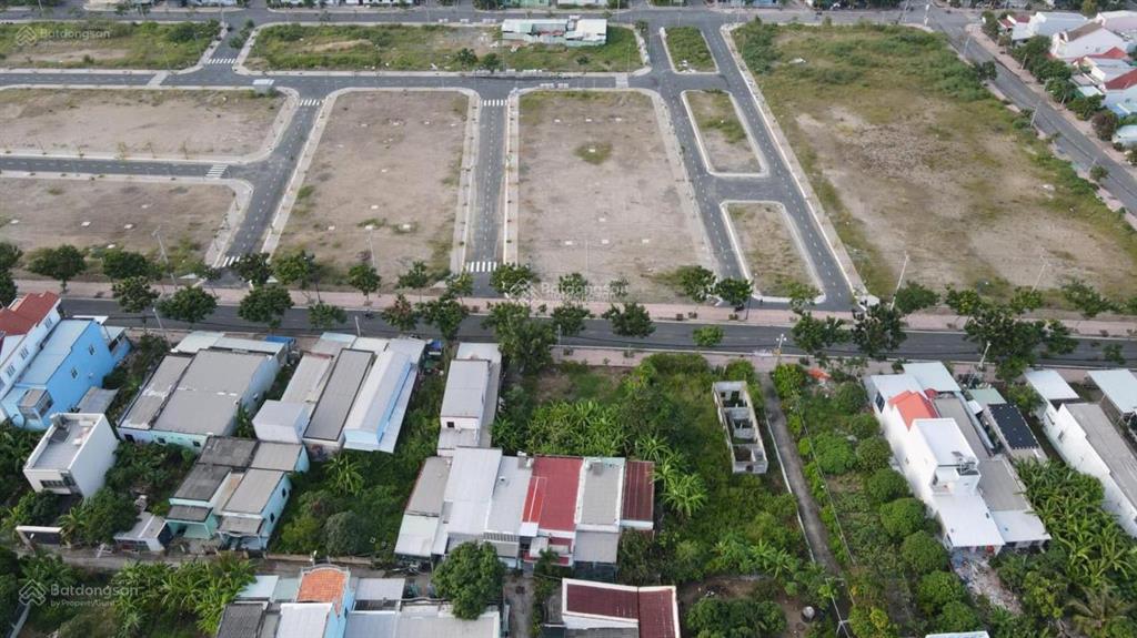 Thanh lý gấp lô đất đường lương văn nho 30m  cần thạnh, 100m2 full thổ cư giá 25triệu/m2
