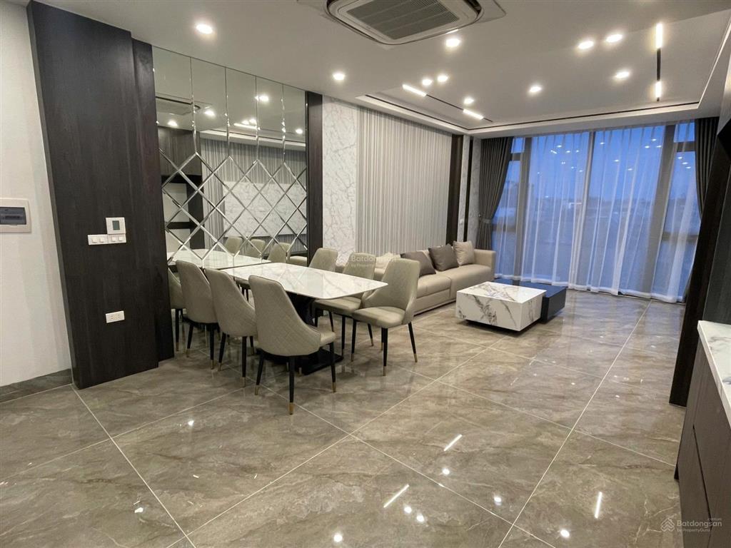 Bán nhà 7 tầng phường long biên  kinh doanh  gần aeon mall và cầu vĩnh tuy