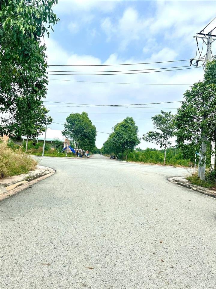 360 m2 mặt tiền kinh doanh kcn mỹ phước 4