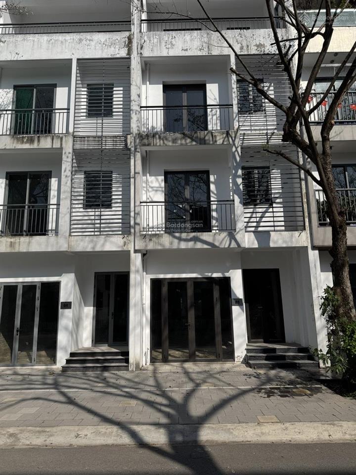 Bán gấp liền kề thung lũng mùa xuân ecopark