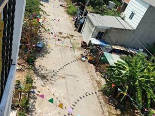 Nhà mới 1 trệt 2 lầu hẻm xe hơi khu phân lô đường long phước 61.7m2 4.5 tỷ