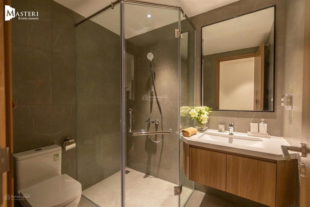 Ngộp ngân hàng cần bán gấp căn hộ 2pn masterise tòa a, view pháo hoa, trực diện sông hàn