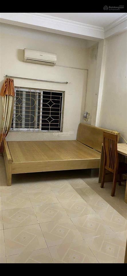 Chính chủ cho thuê nguyên căn nhà 3,5 tầng 4 ngủ tại ngõ 296 lĩnh nam, nhà đầy đủ tiện nghi