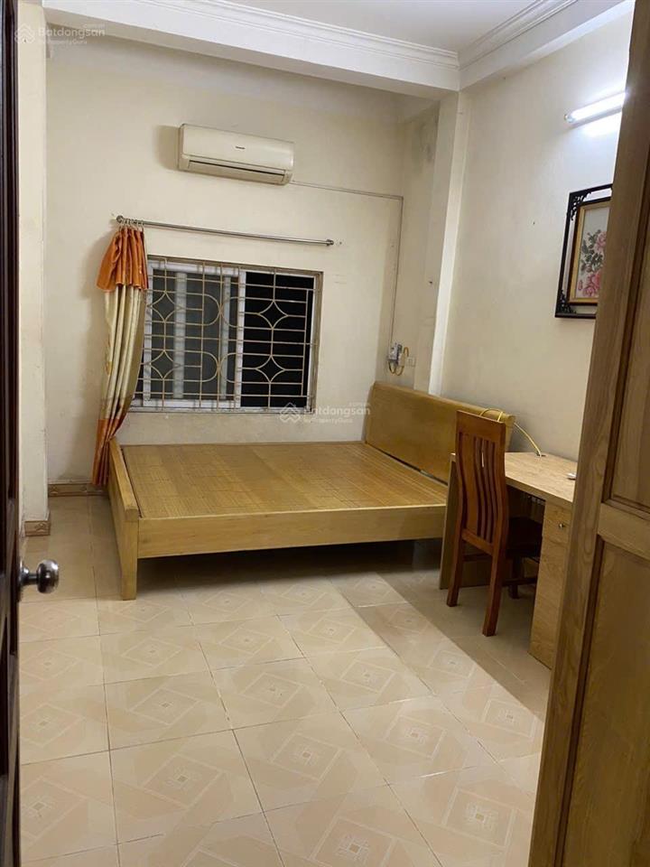 Chính chủ cho thuê nguyên căn nhà 3,5 tầng 4 ngủ tại ngõ 296 lĩnh nam, nhà đầy đủ tiện nghi