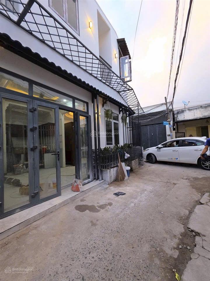 Bán nhà hẻm xe hơi  lô nhì đường nguyễn bình  tiện xây mới  ngay trung tâm hành chính huyện
