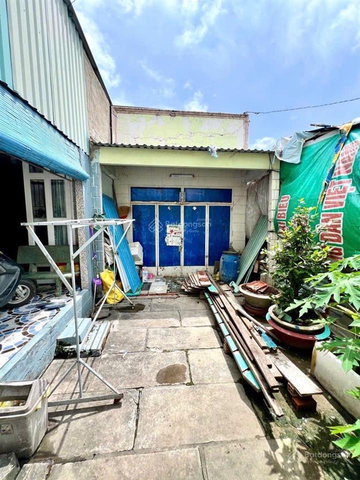 Bán nhà hẻm xe hơi  lô nhì đường nguyễn bình  tiện xây mới  ngay trung tâm hành chính huyện